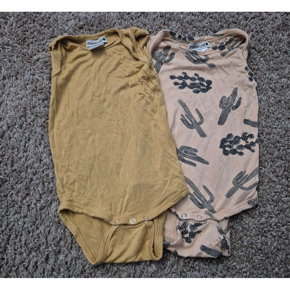 Spearmint love baby bodysuit bubbles size 6-12M